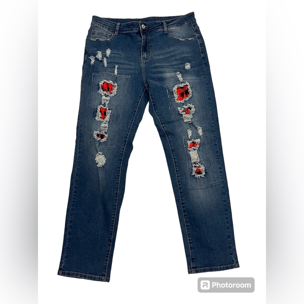 BUFFALO PLAID patches jeans. Size 36 waist. NWOT.